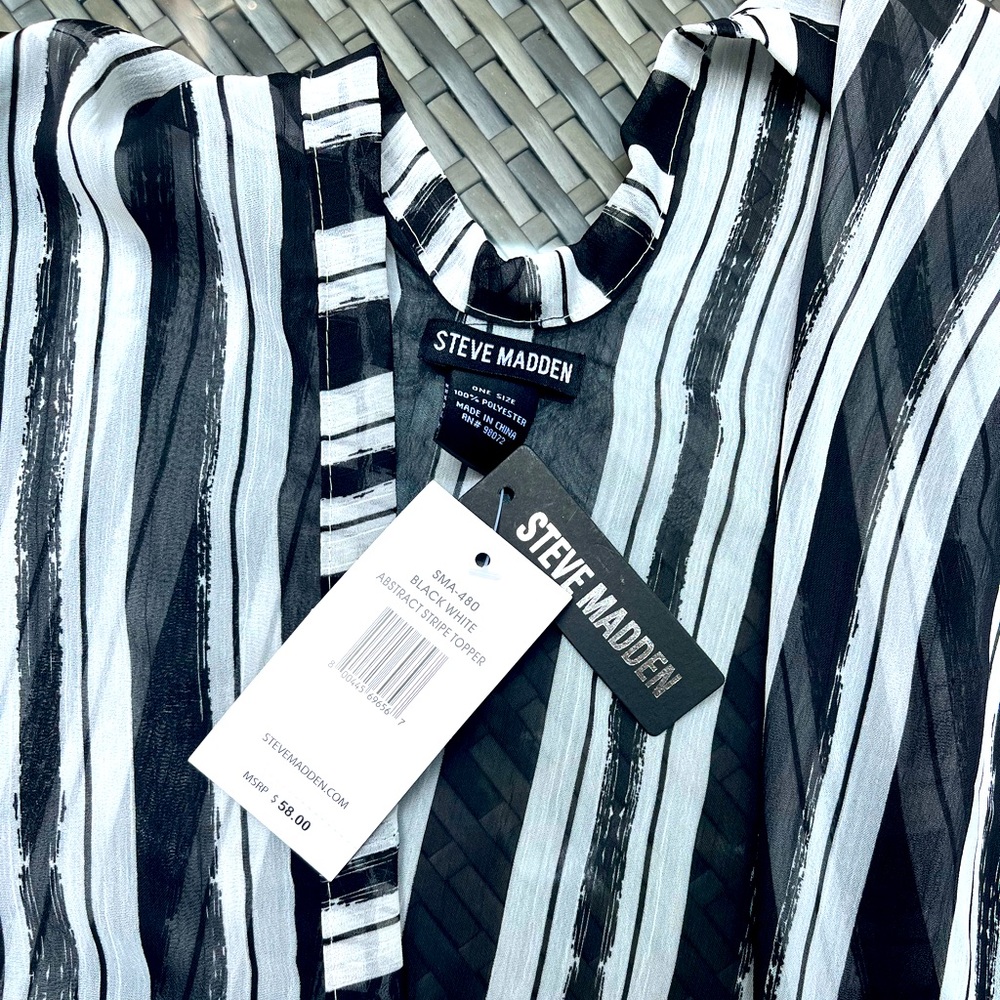 NWT Steve Madden Topper